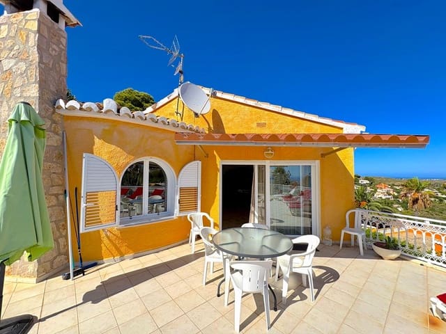 Chalet de 4 habitaciones en Benitachell / Benitatxell en venta con piscina garaje - 595.000 € (Ref: 9816910)