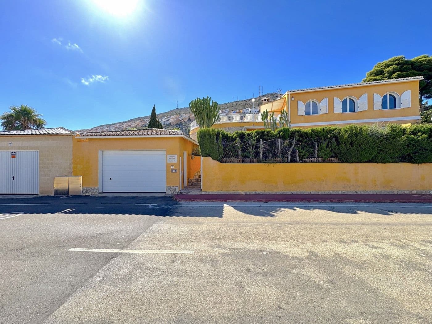 4 Zimmer Villa zu verkaufen in Benitachell / Benitatxell mit Pool Garage - 595.000 € (Ref: 9816910)