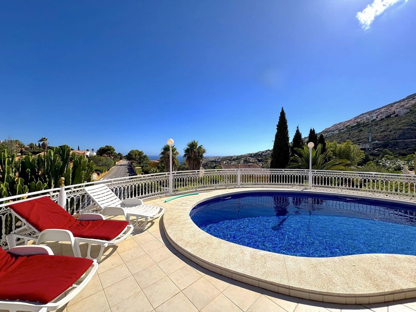 4 Zimmer Villa zu verkaufen in Benitachell / Benitatxell mit Pool Garage - 595.000 € (Ref: 9816910)