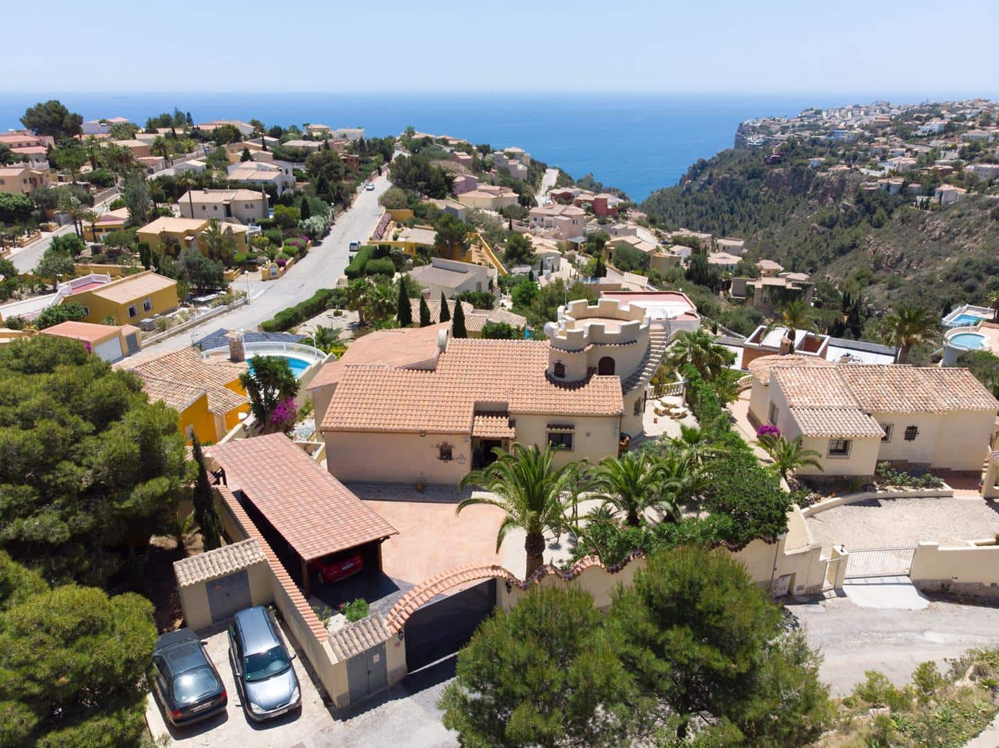 4 bedroom Villa for sale in Benitachell / Benitatxell with pool garage - € 585,000 (Ref: 9816911)