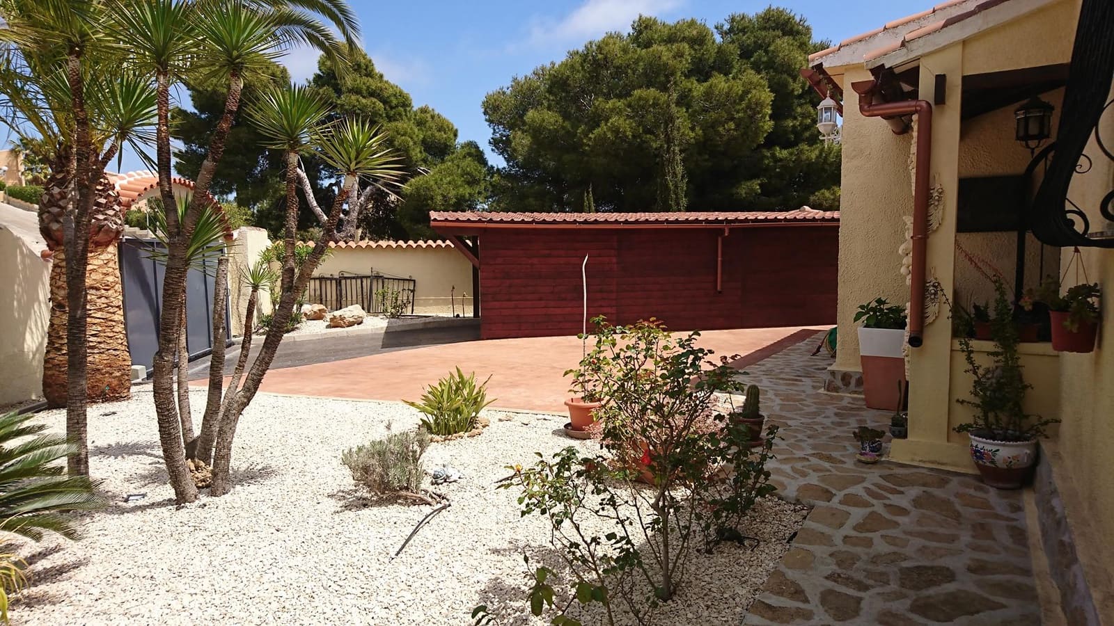 4 bedroom Villa for sale in Benitachell / Benitatxell with pool garage - € 585,000 (Ref: 9816911)