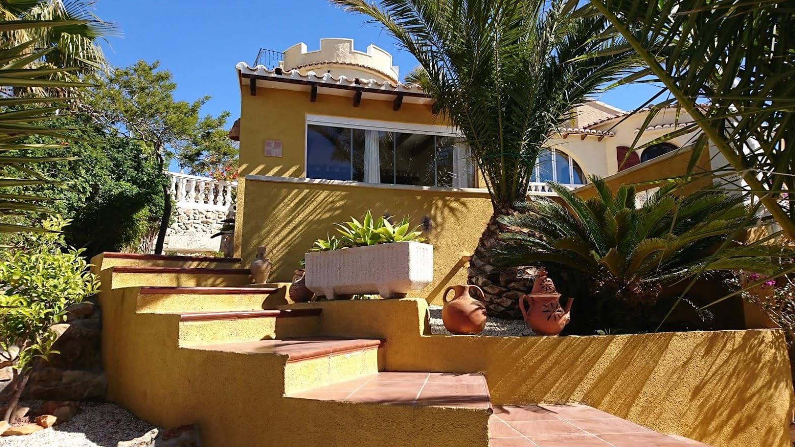 4 bedroom Villa for sale in Benitachell / Benitatxell with pool garage - € 585,000 (Ref: 9816911)