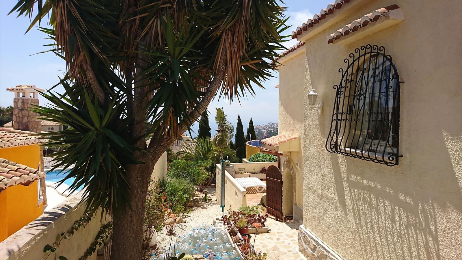 4 bedroom Villa for sale in Benitachell / Benitatxell with pool garage - € 585,000 (Ref: 9816911)