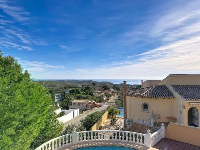 4 soveværelse Villa til salg i Benitachell / Benitatxell med swimmingpool garage - € 619.000 (Ref: 9816914)