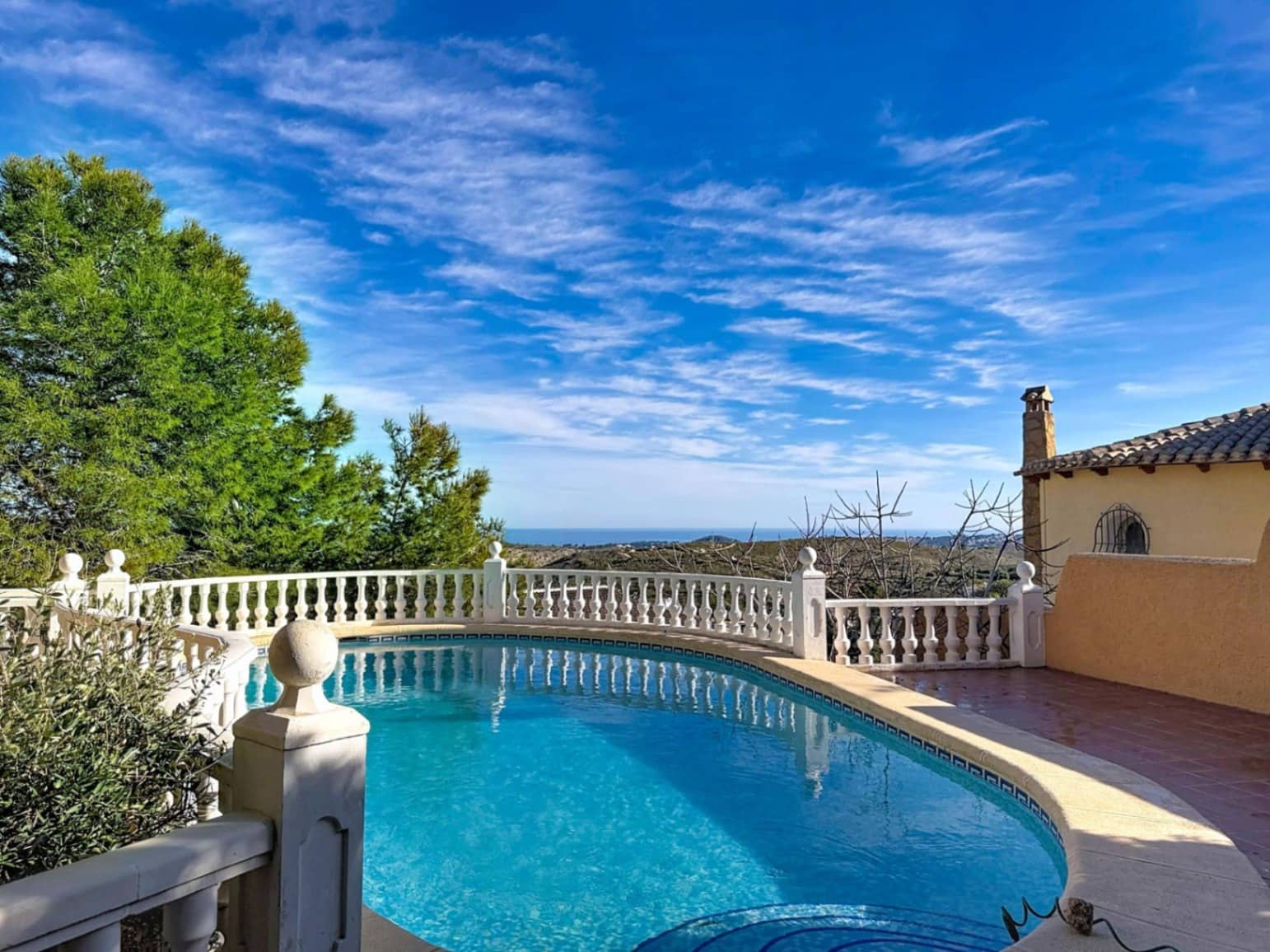 4 bedroom Villa for sale in Benitachell / Benitatxell with pool garage - € 619,000 (Ref: 9816914)
