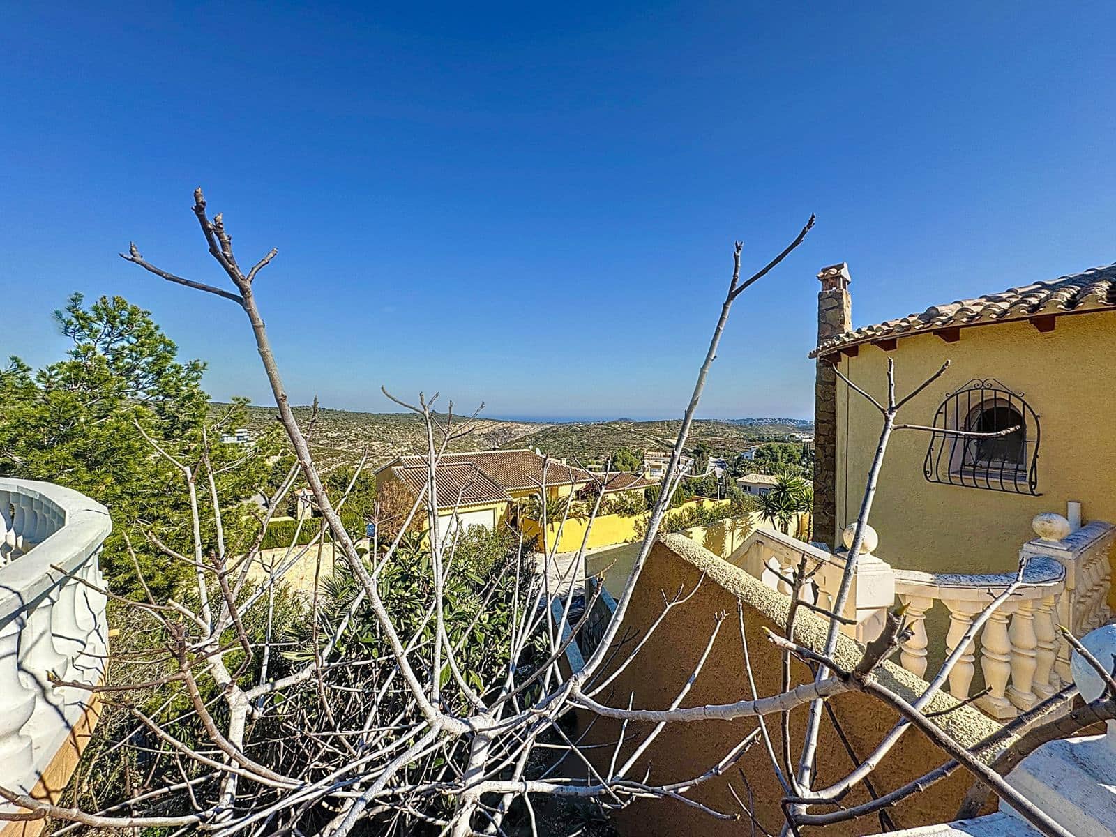 4 bedroom Villa for sale in Benitachell / Benitatxell with pool garage - € 619,000 (Ref: 9816914)
