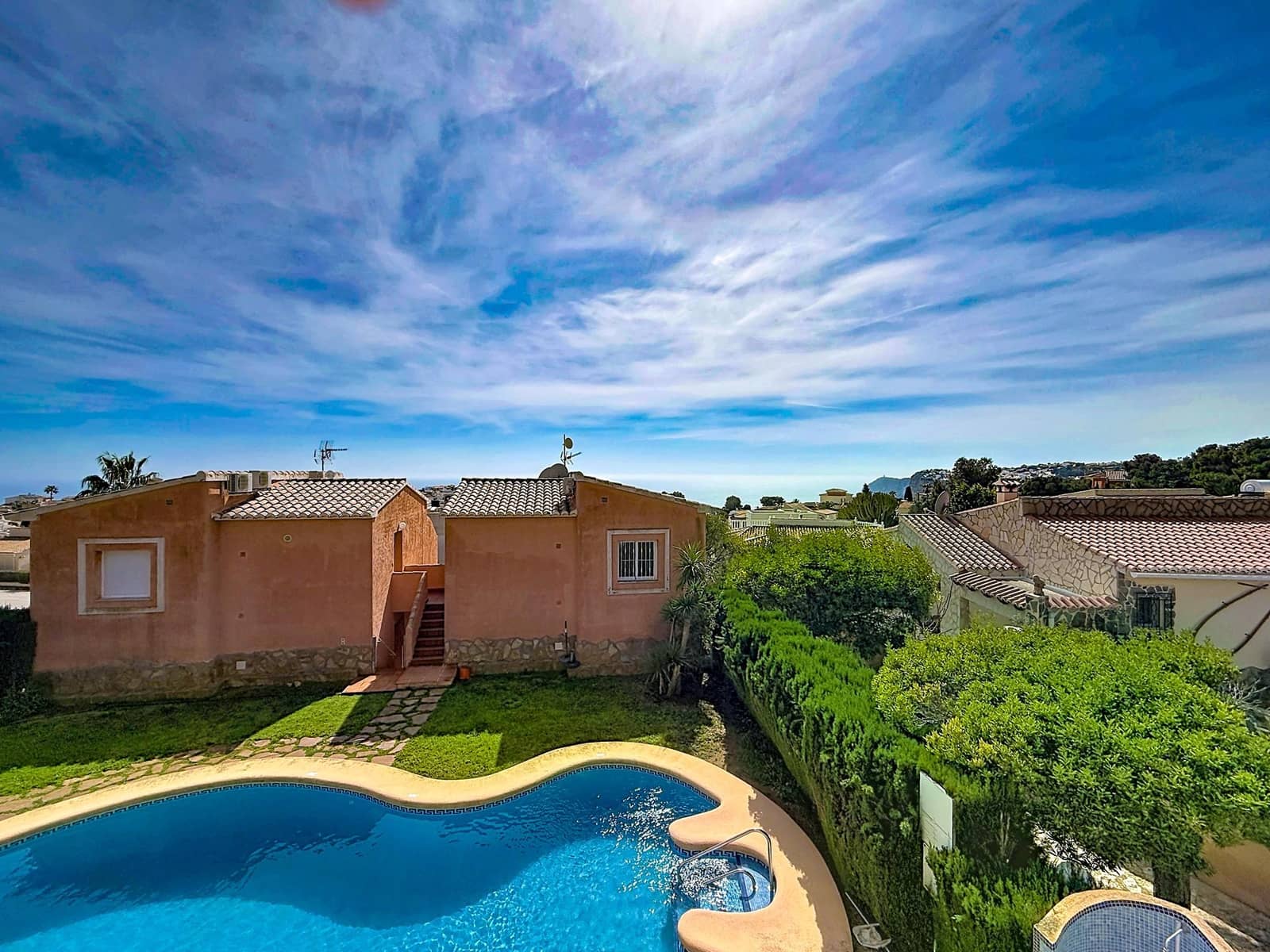 Apartamento de 2 habitaciones en Benitachell / Benitatxell en venta con piscina garaje - 239.000 € (Ref: 9816915)