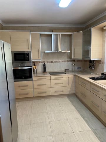 5 soveværelse Villa til salg i Orba - € 499.000 (Ref: 9816919)