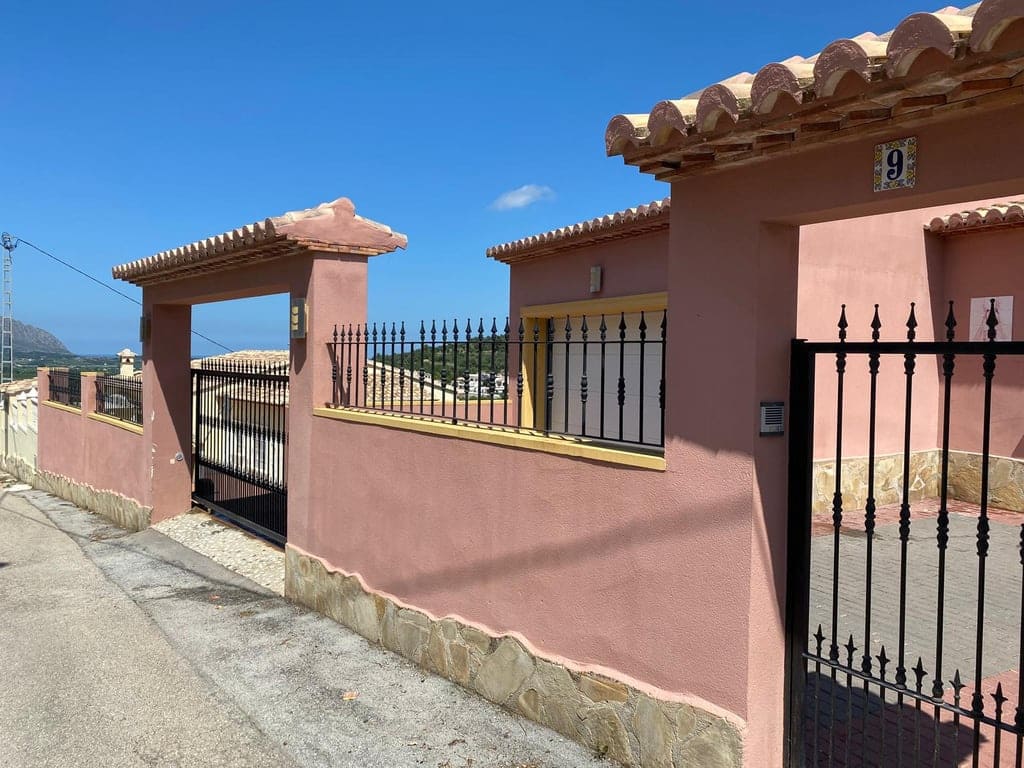 5 soveværelse Villa til salg i Orba - € 499.000 (Ref: 9816919)