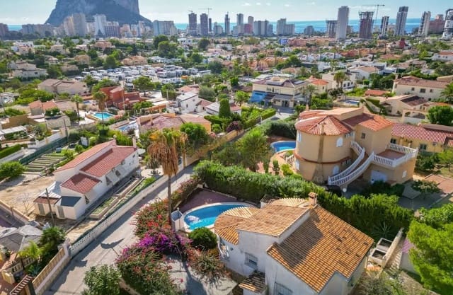 2 Zimmer Villa zu verkaufen in Calpe / Calp - 475.000 € (Ref: 9816921)