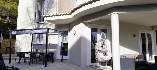 3 soverom Villa til salgs i Altea med svømmebasseng garasje - € 530 000 (Ref: 9840833)