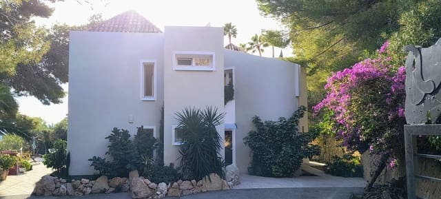 3 soverom Villa til salgs i Altea med svømmebasseng garasje - € 530 000 (Ref: 9840833)