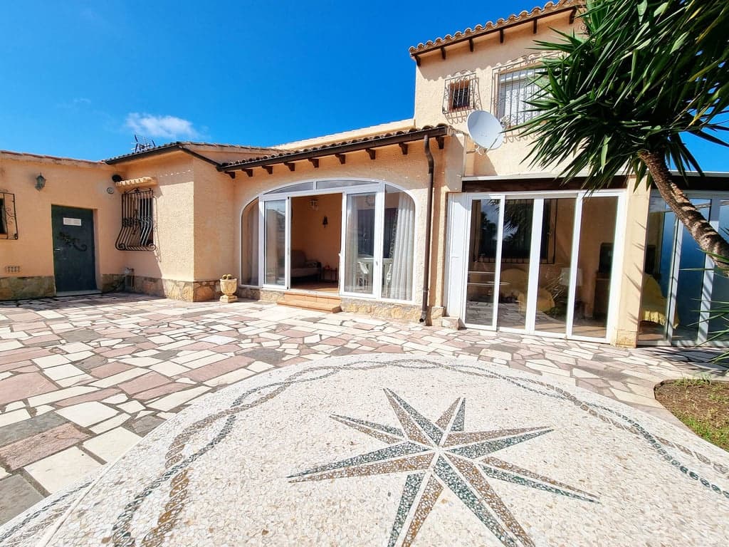 2 bedroom Villa for sale in Els Poblets with garage - € 310,000 (Ref: 9840851)