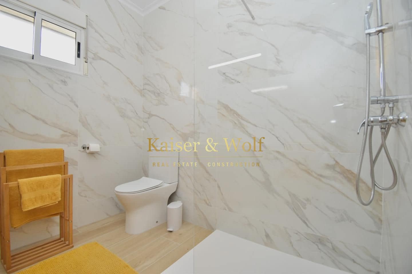 3 slaapkamer Villa te koop in Elche / Elx met zwembad garage - € 429.000 (Ref: 10029909)