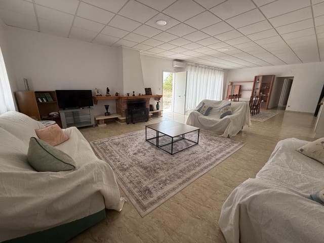 3 bedroom Villa for rent in La Foia - Daimés - Asprella, Elche / Elx - € 1,500 (Ref: 10031017)