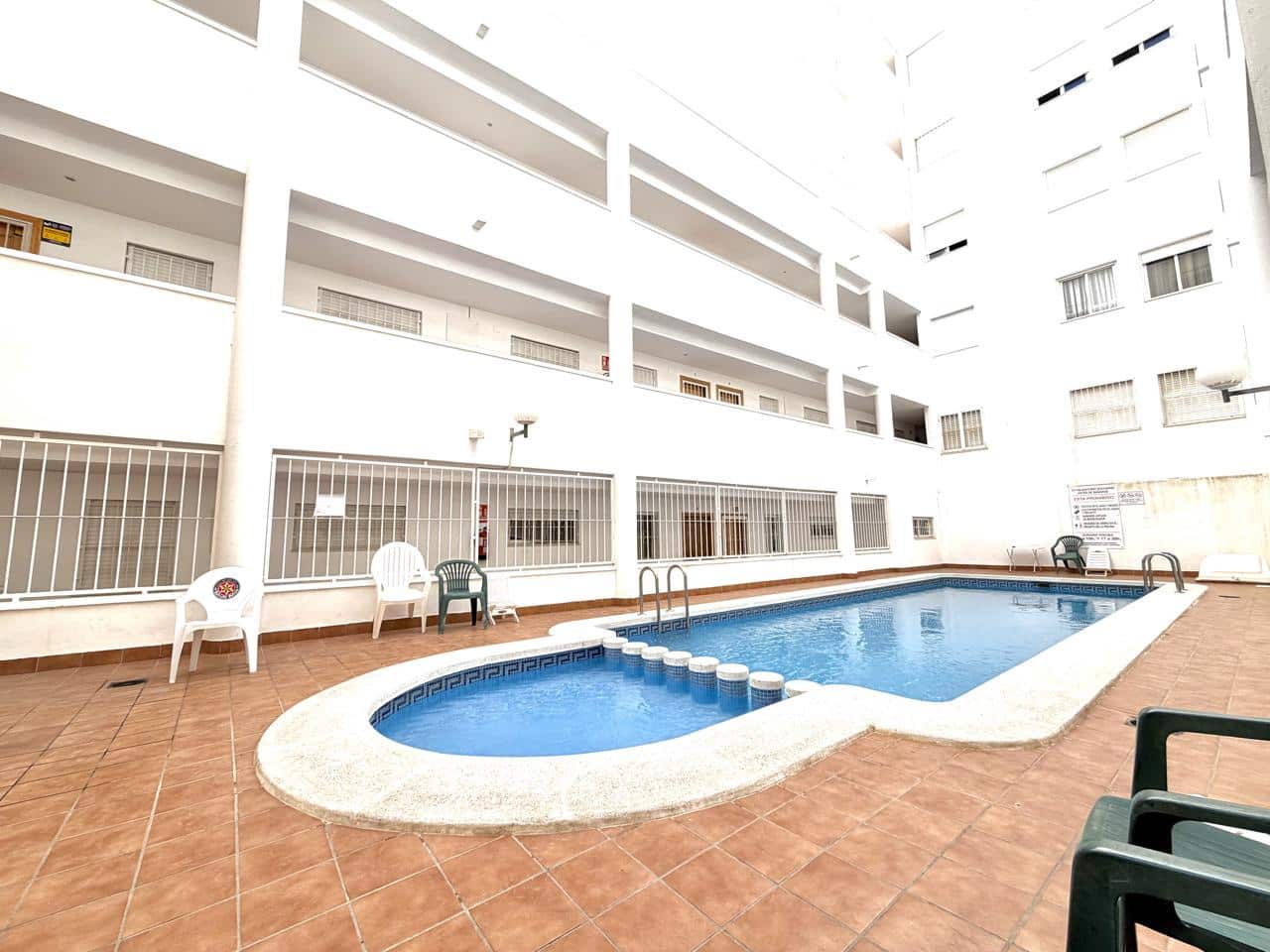 2 sovrum Lägenhet till salu i Torrevieja med pool garage - 230 000 € (Ref: 10079810)