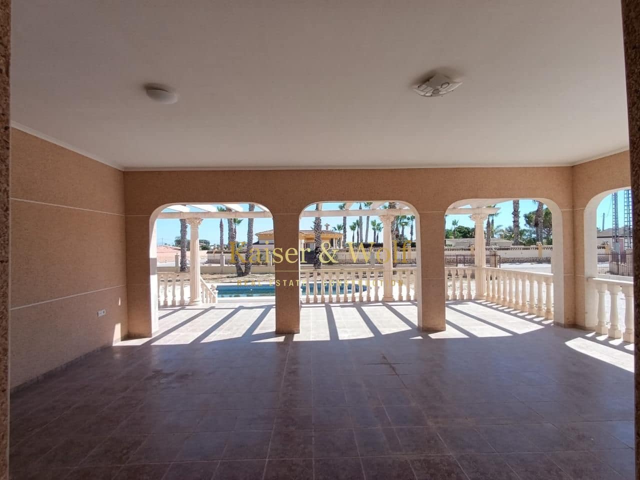 5 chambre Finca/Maison de Campagne à vendre à Callosa de Segura avec piscine garage - 630 000 € (Ref: 10104306)