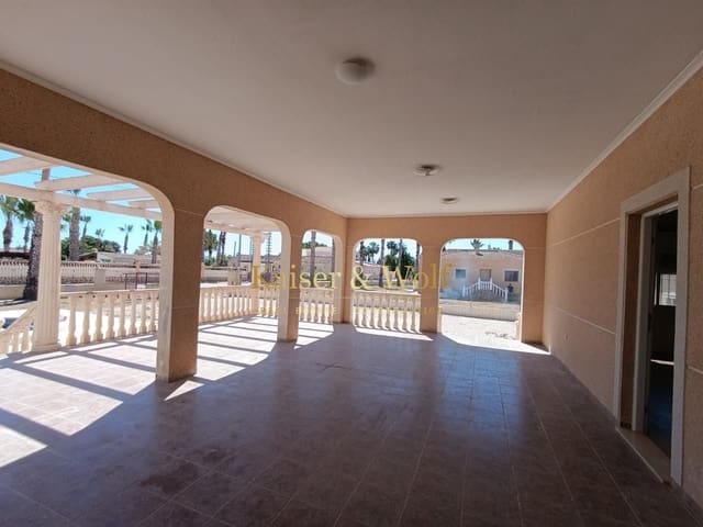 5 chambre Finca/Maison de Campagne à vendre à Callosa de Segura avec piscine garage - 630 000 € (Ref: 10104306)