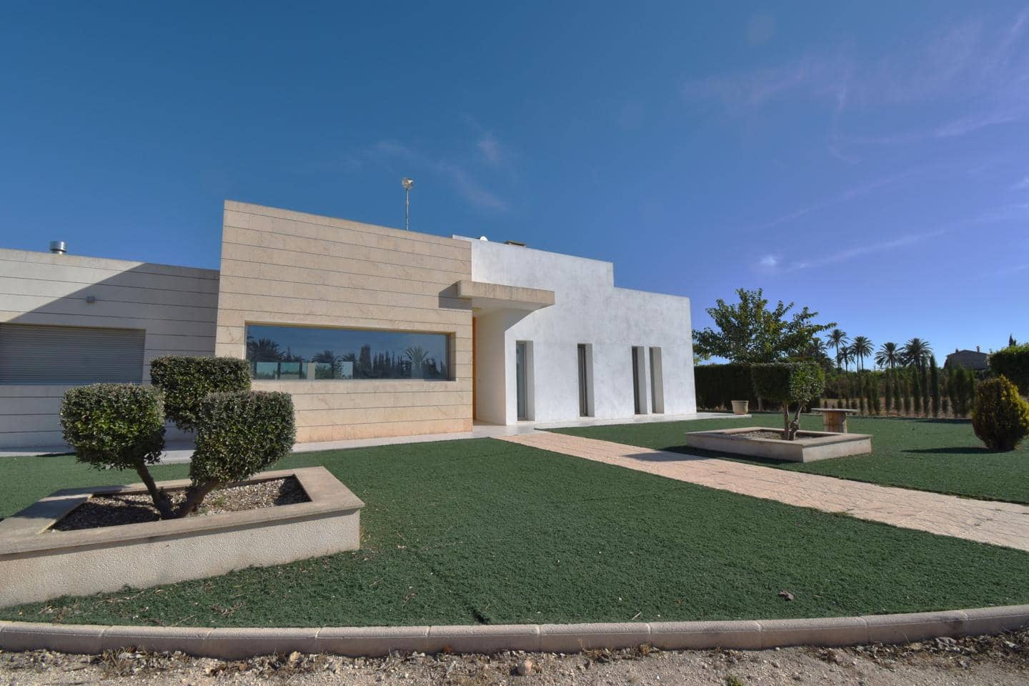 3 slaapkamer Villa te koop in Elche / Elx met zwembad garage - € 685.000 (Ref: 10112143)