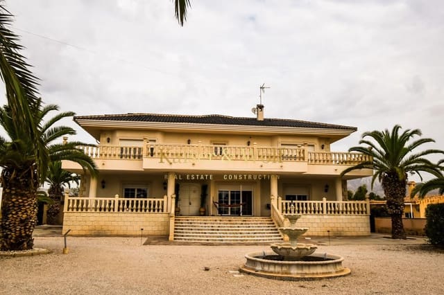 5 quarto Moradia para venda em Albatera com piscina garagem - 1 200 000 € (Ref: 10130166)