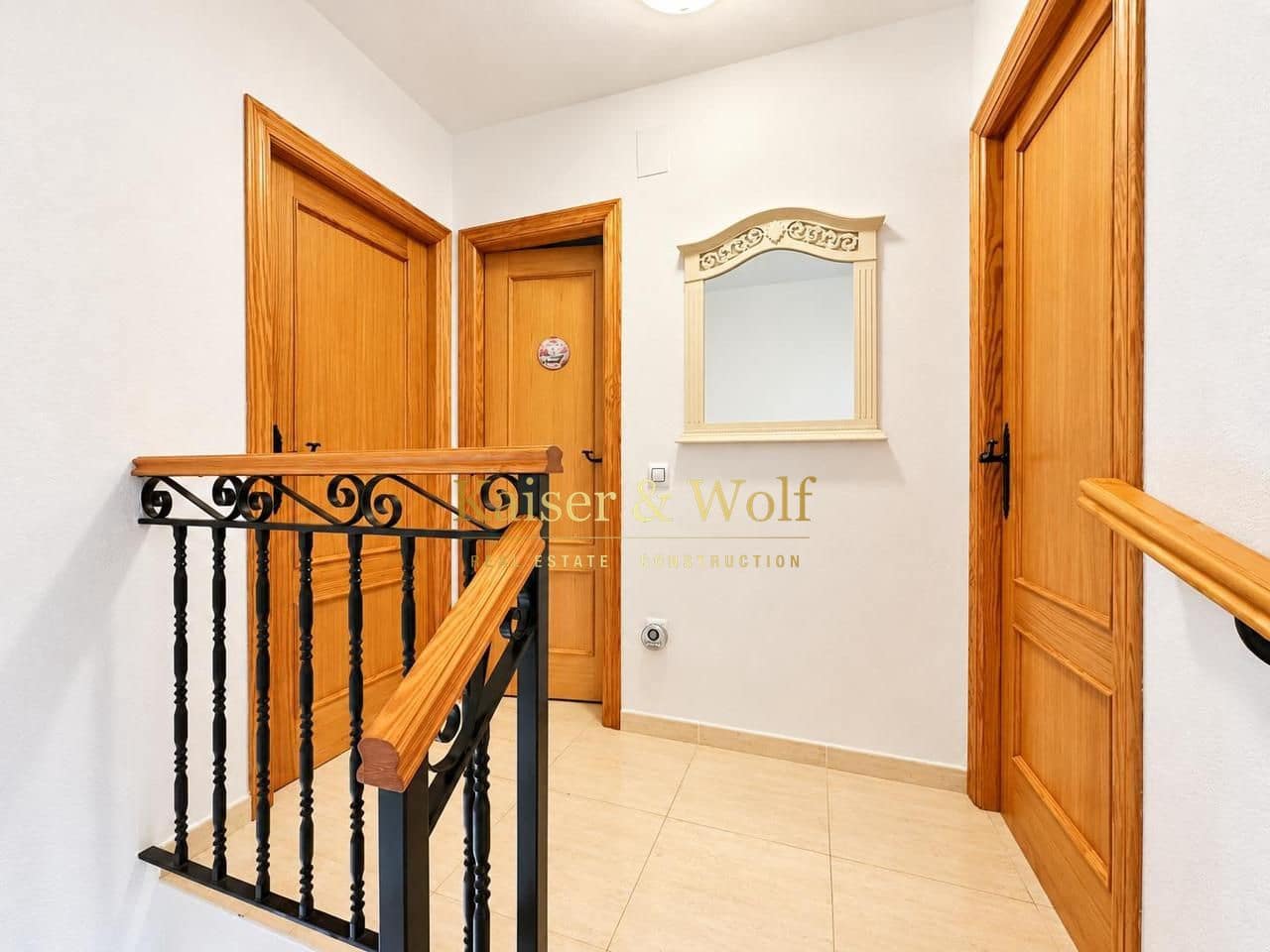 4 slaapkamer Villa te koop in Alicante stad met zwembad garage - € 360.000 (Ref: 10184008)