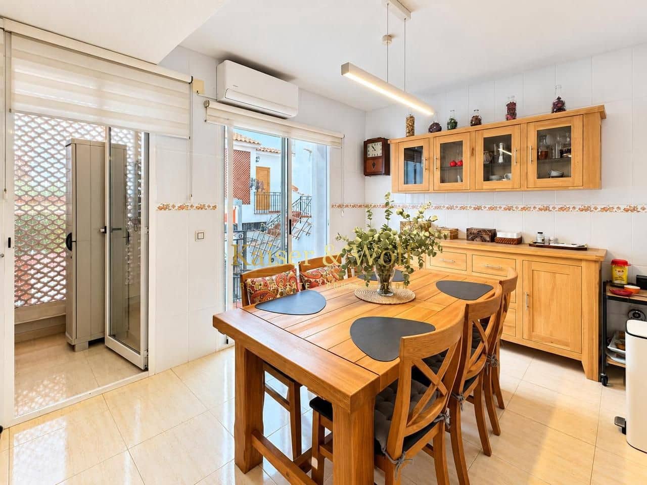 4 slaapkamer Villa te koop in Alicante stad met zwembad garage - € 360.000 (Ref: 10184008)