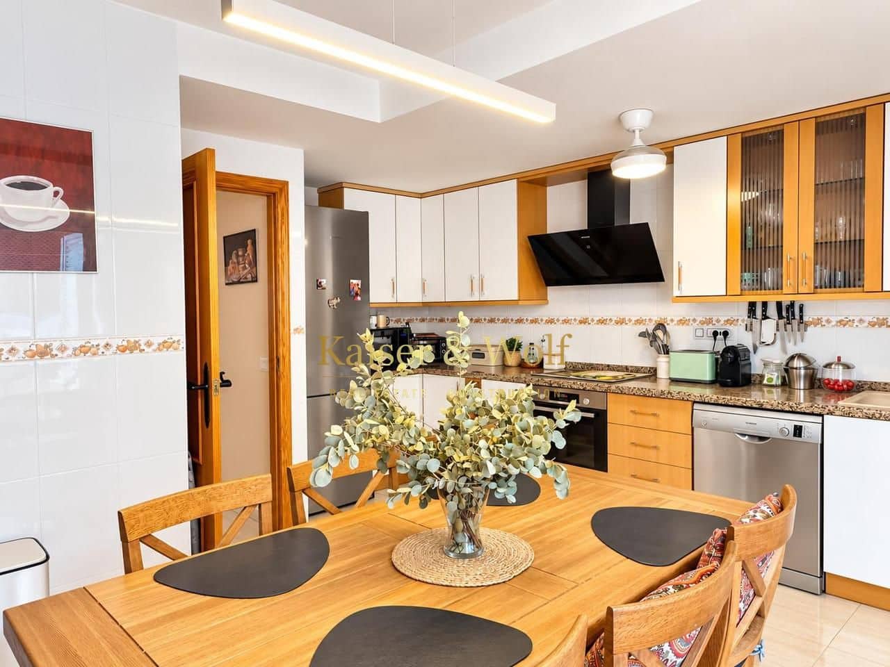 4 slaapkamer Villa te koop in Alicante stad met zwembad garage - € 360.000 (Ref: 10184008)