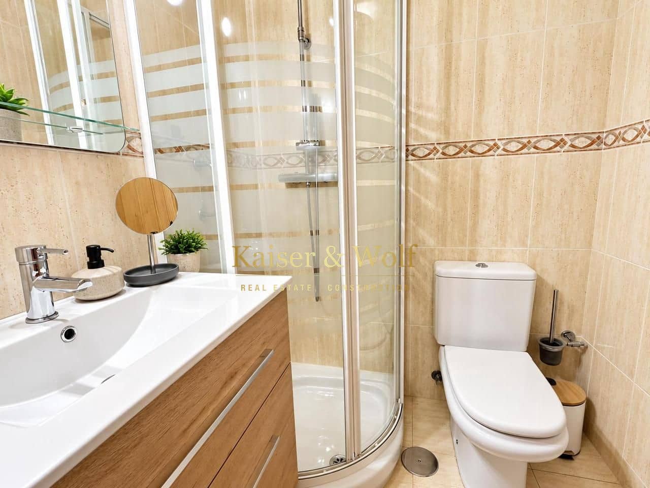 4 slaapkamer Villa te koop in Alicante stad met zwembad garage - € 360.000 (Ref: 10184008)