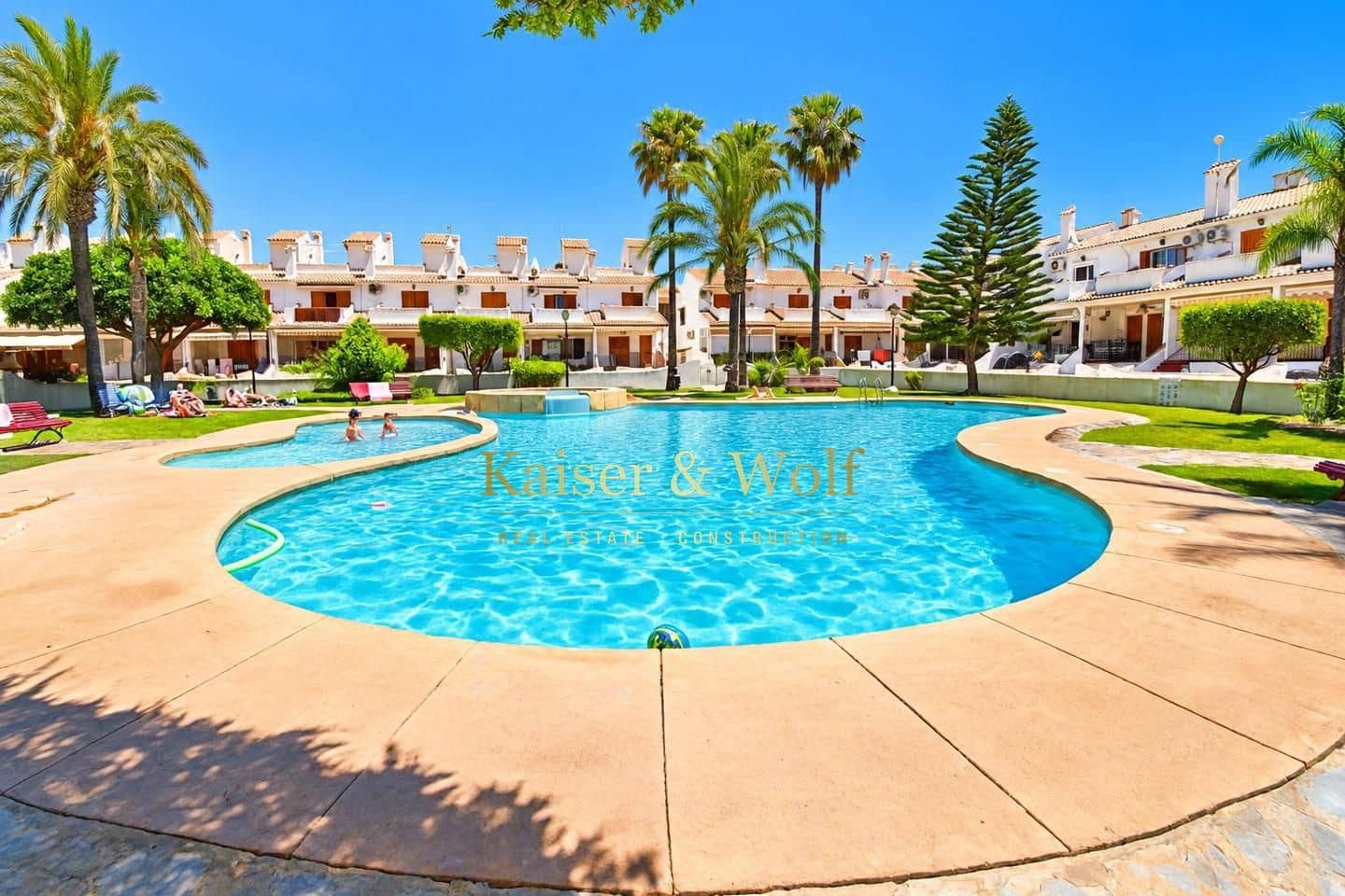 4 slaapkamer Villa te koop in Alicante stad met zwembad garage - € 360.000 (Ref: 10184008)