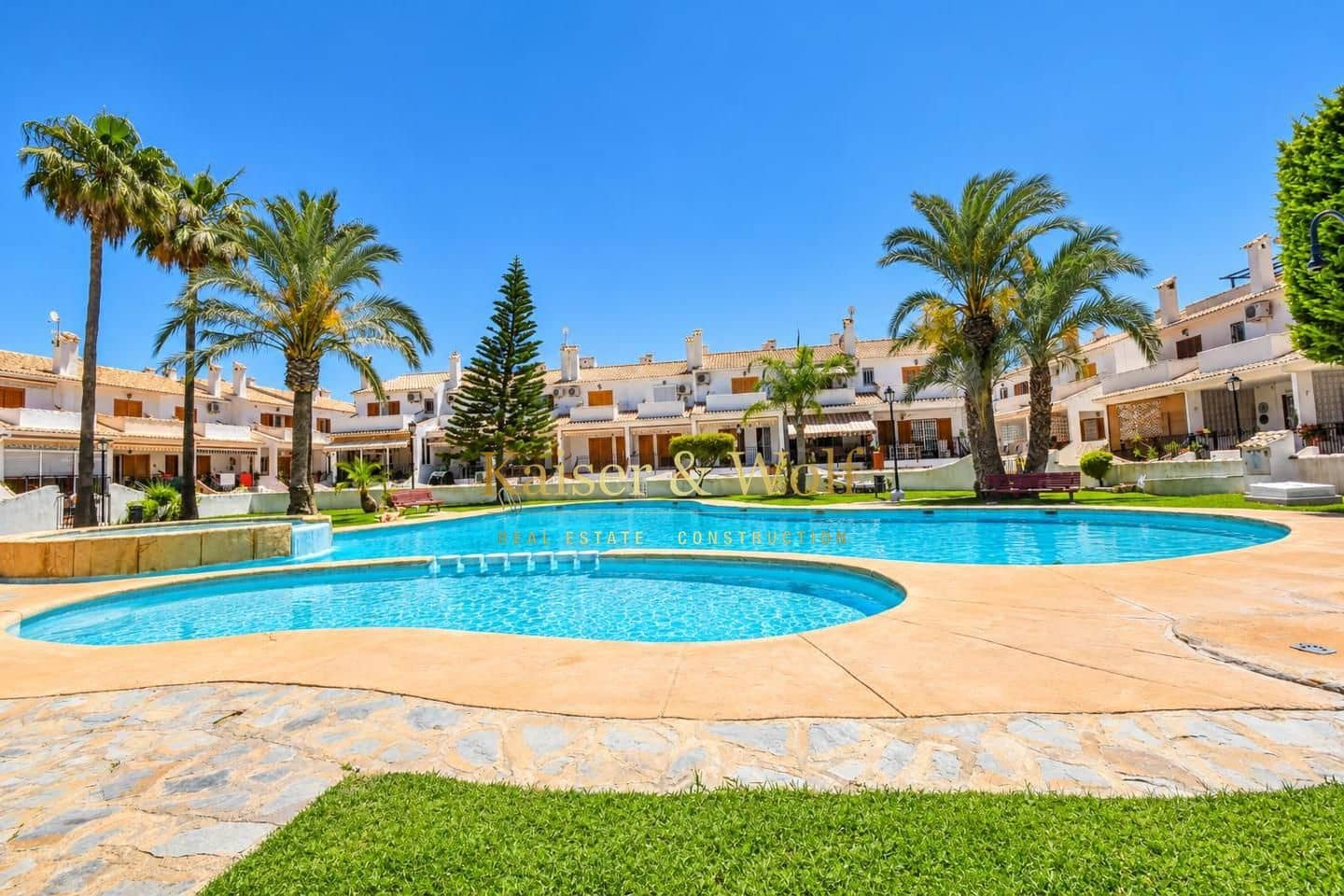 4 slaapkamer Villa te koop in Alicante stad met zwembad garage - € 360.000 (Ref: 10184008)