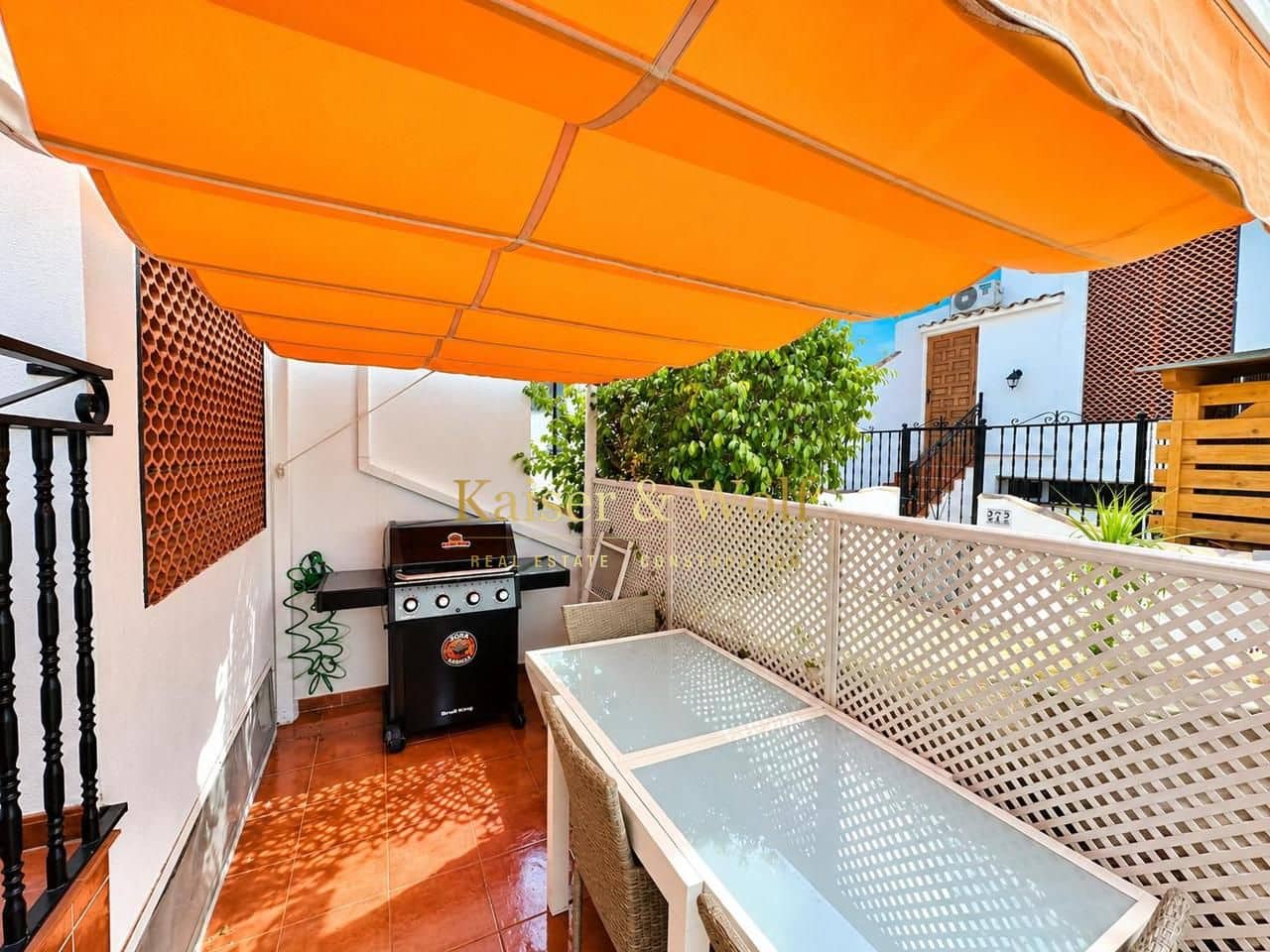 4 slaapkamer Villa te koop in Alicante stad met zwembad garage - € 360.000 (Ref: 10184008)