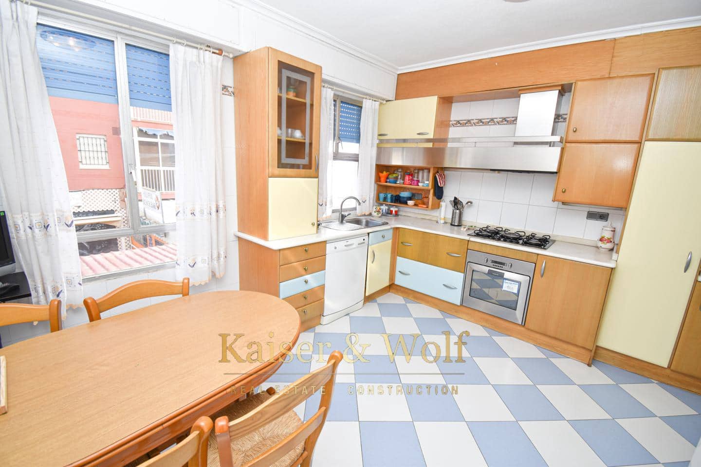 3 bedroom Flat for sale in Santa Pola with garage - € 340,000 (Ref: 7087767)