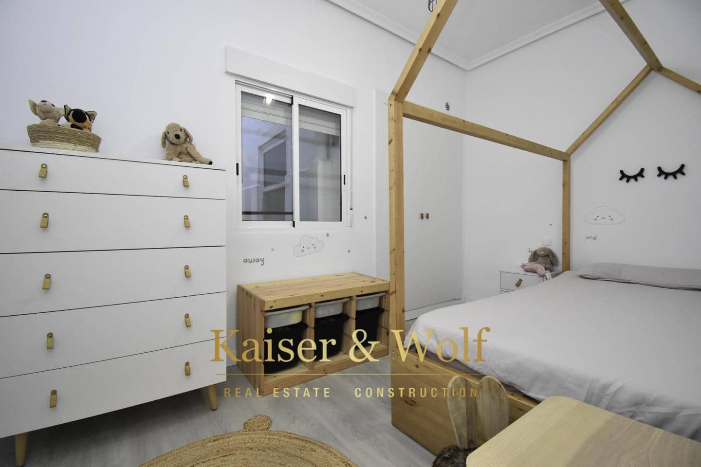 3 makuuhuone Asunto myytävänä paikassa Santa Pola mukana 
autotalli - 195 000 € (Ref: 7233558)