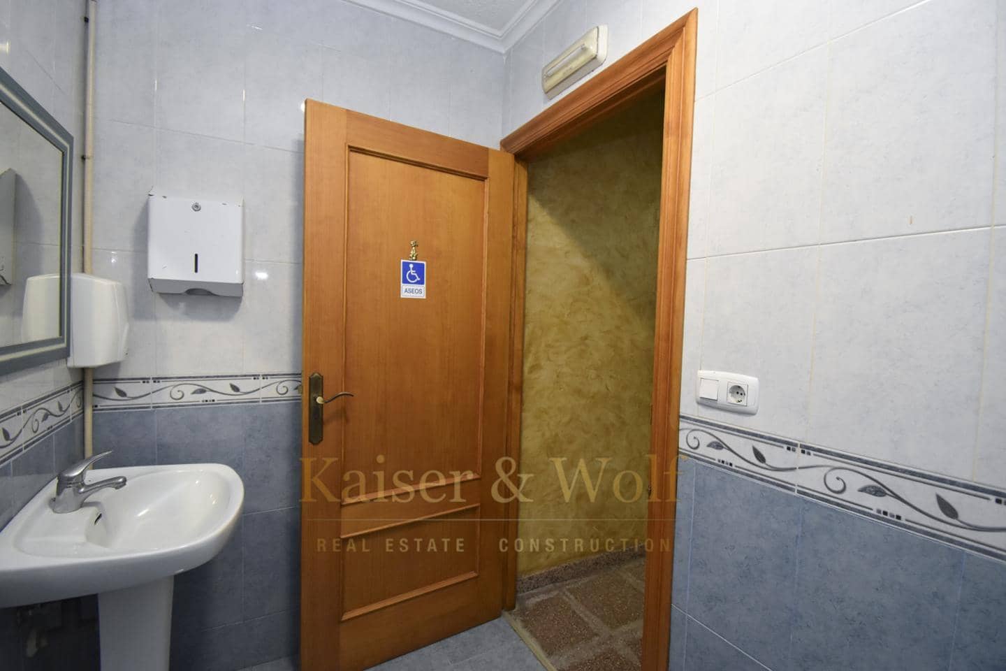 1 bedroom Business for sale in Elche / Elx - € 106,050 (Ref: 7316404)