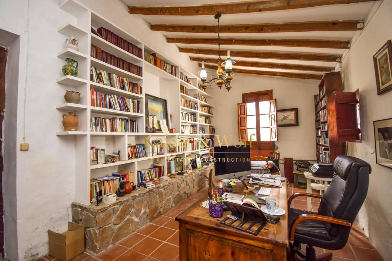 11 soveværelse Finca/Landehus til salg i Elche / Elx med swimmingpool - € 650.000 (Ref: 7350707)