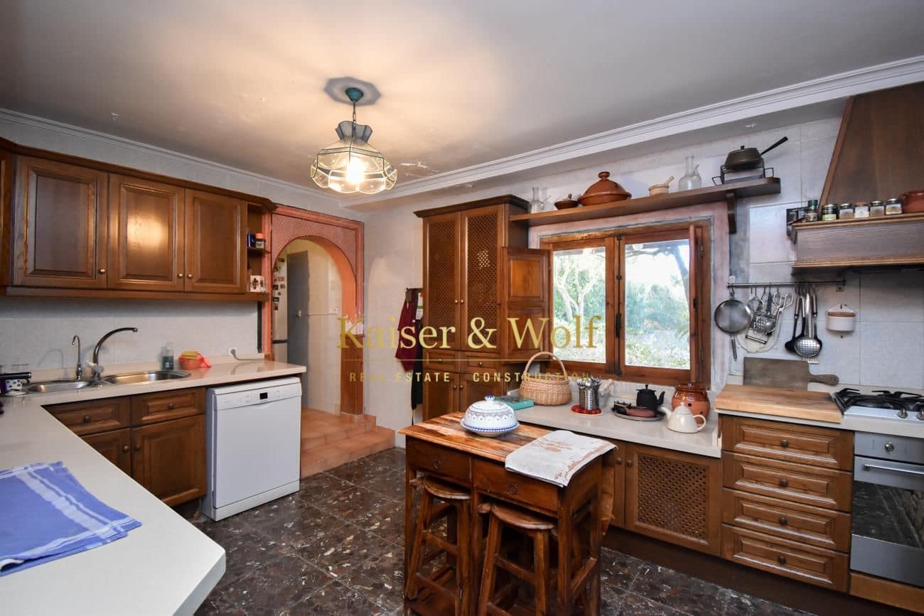 11 soveværelse Finca/Landehus til salg i Elche / Elx med swimmingpool - € 650.000 (Ref: 7350707)