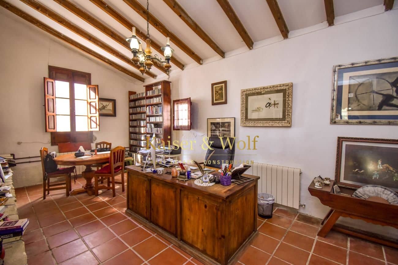 11 soveværelse Finca/Landehus til salg i Elche / Elx med swimmingpool - € 650.000 (Ref: 7350707)