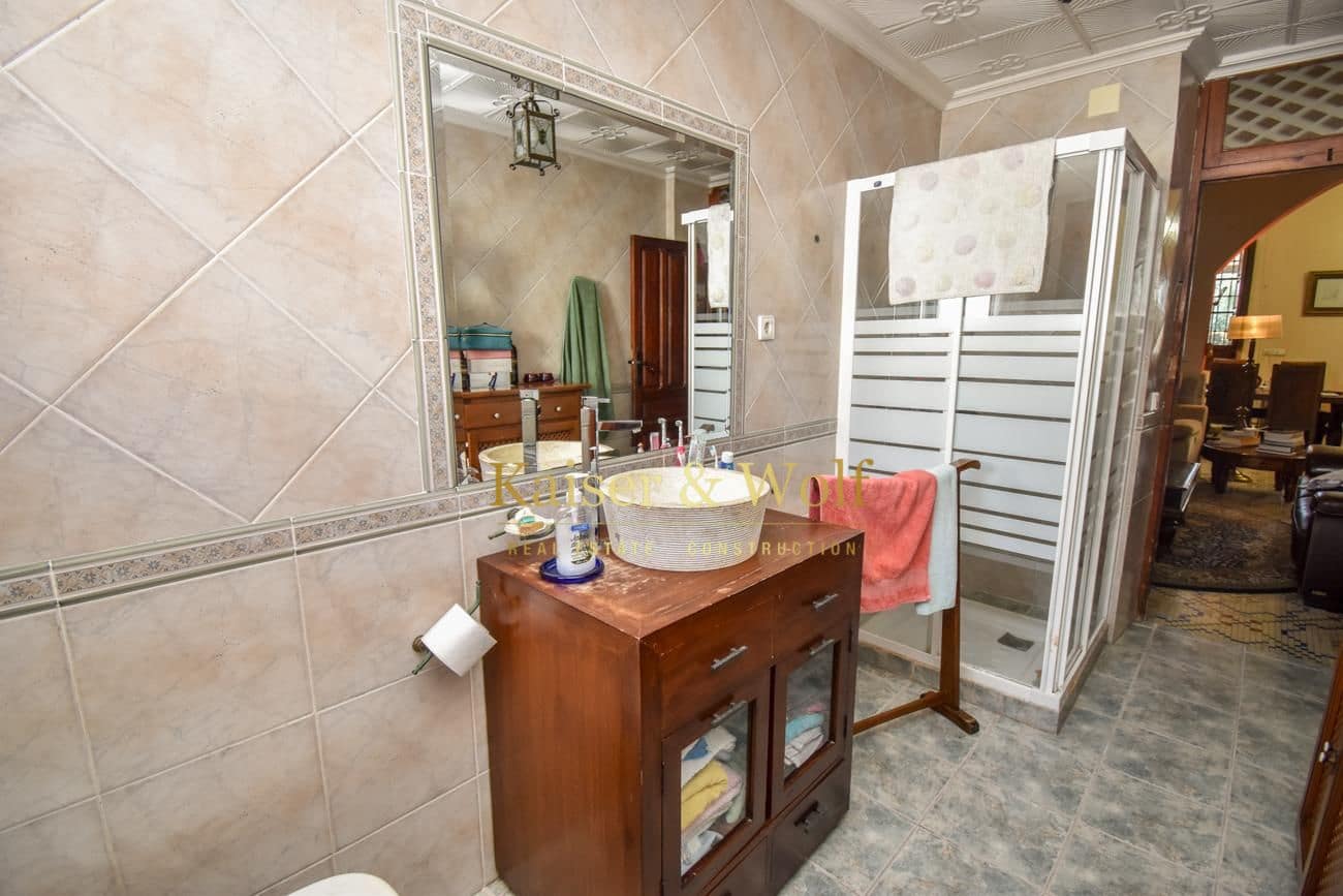 11 soveværelse Finca/Landehus til salg i Elche / Elx med swimmingpool - € 650.000 (Ref: 7350707)