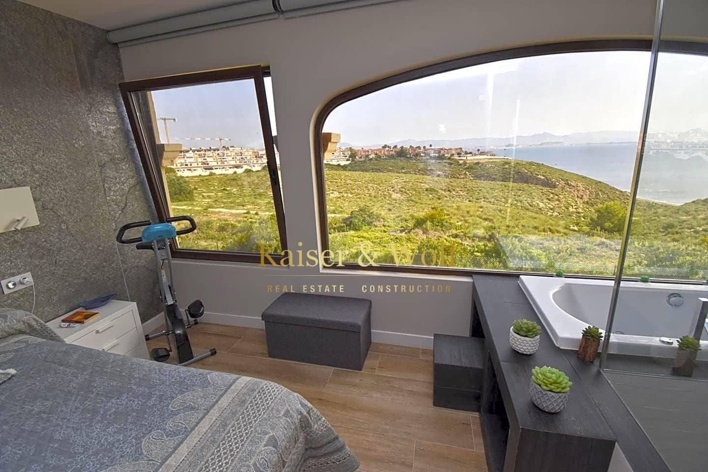 4 soveværelse Villa til salg i Gran Alacant med swimmingpool garage - € 625.000 (Ref: 7653247)