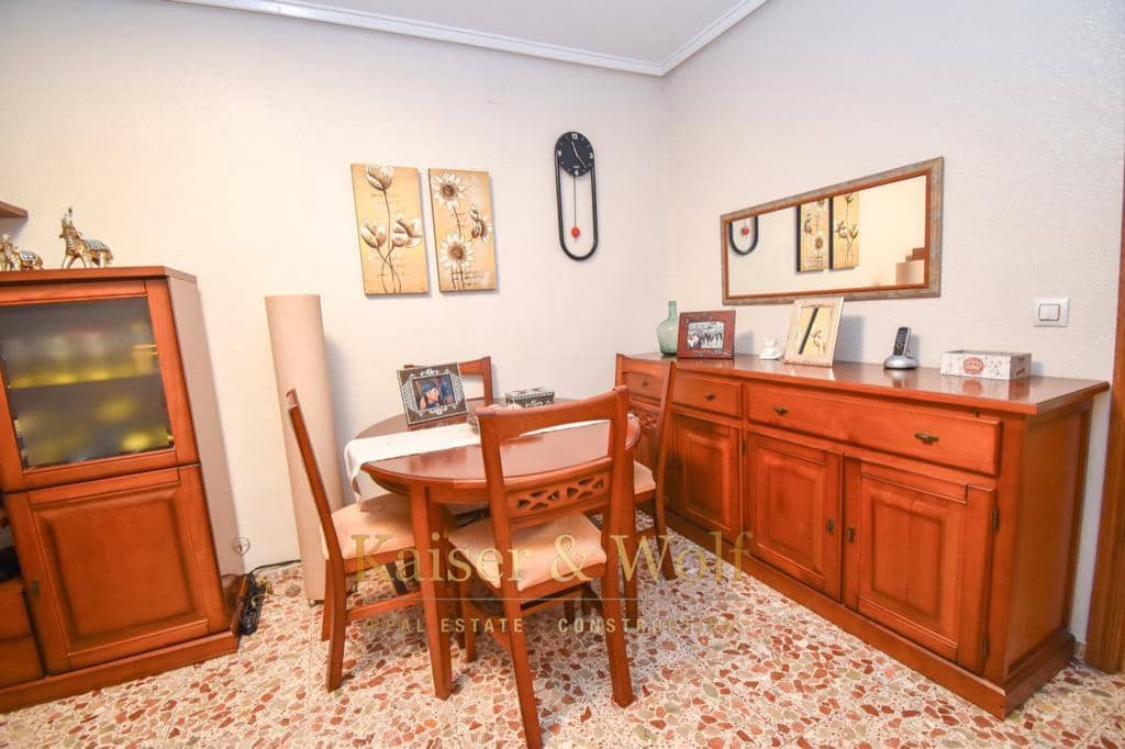 3 bedroom Flat for rent in Santa Pola - € 850 (Ref: 7801153)