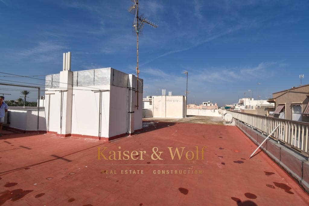 3 bedroom Flat for rent in Santa Pola - € 850 (Ref: 7801153)