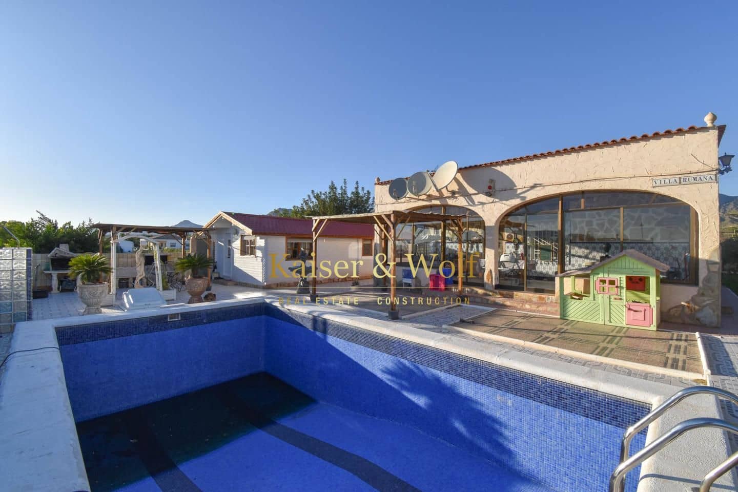 5 soveværelse Villa til salg i Albatera med swimmingpool - € 420.000 (Ref: 7890061)