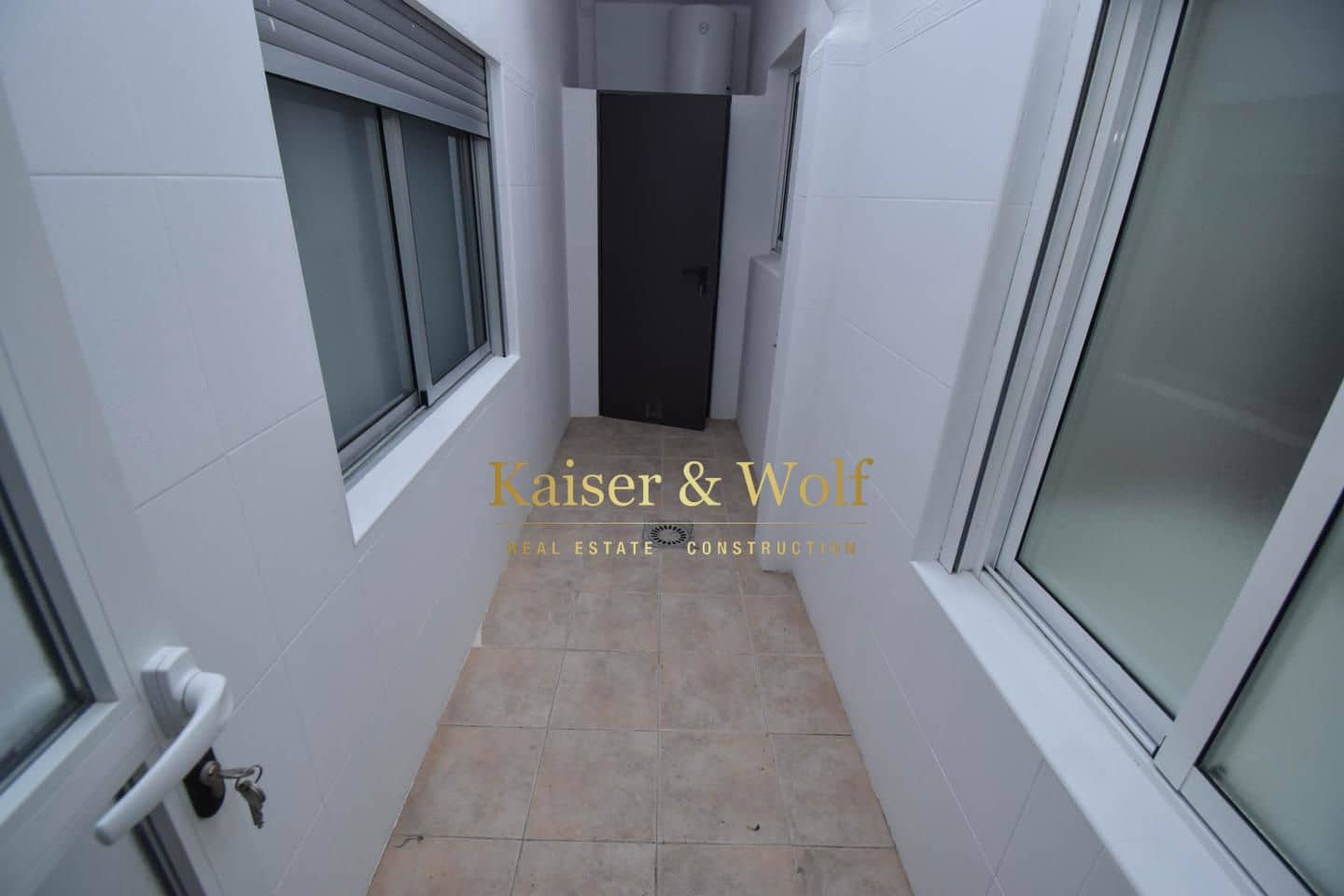 4 bedroom Villa for rent in Santa Pola - € 1,100 (Ref: 7967691)