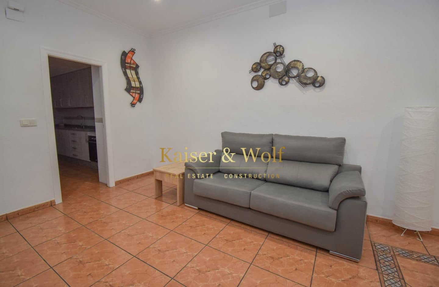 4 bedroom Villa for rent in Santa Pola - € 1,100 (Ref: 7967691)