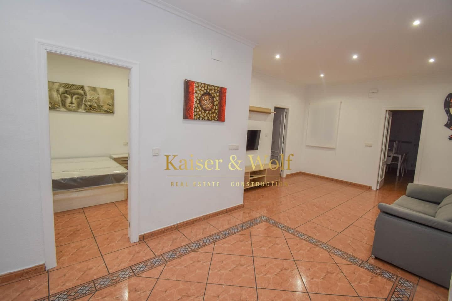 4 bedroom Villa for rent in Santa Pola - € 1,100 (Ref: 7967691)