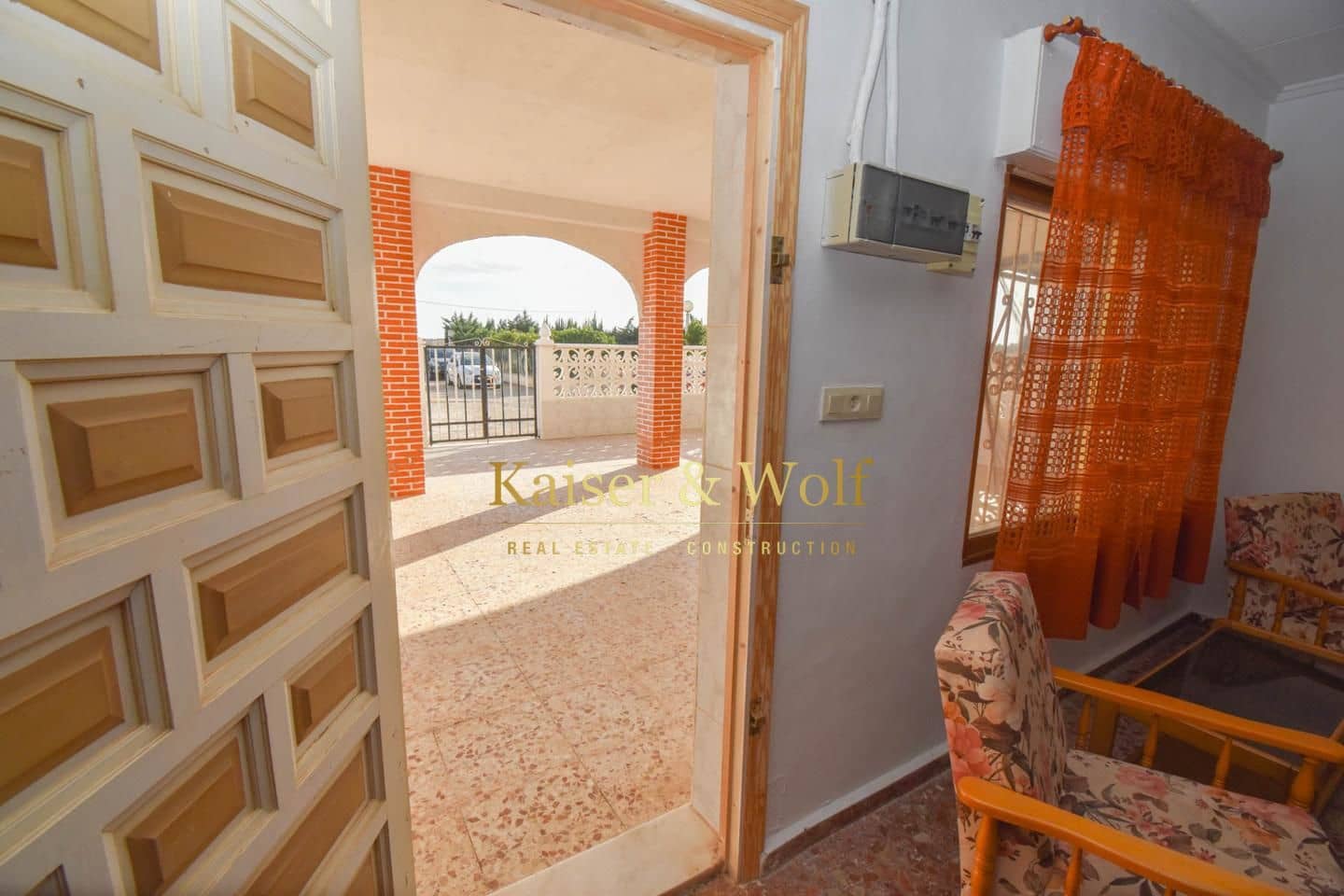 8 soveværelse Villa til salg i Las Bayas med swimmingpool - € 299.000 (Ref: 8140083)