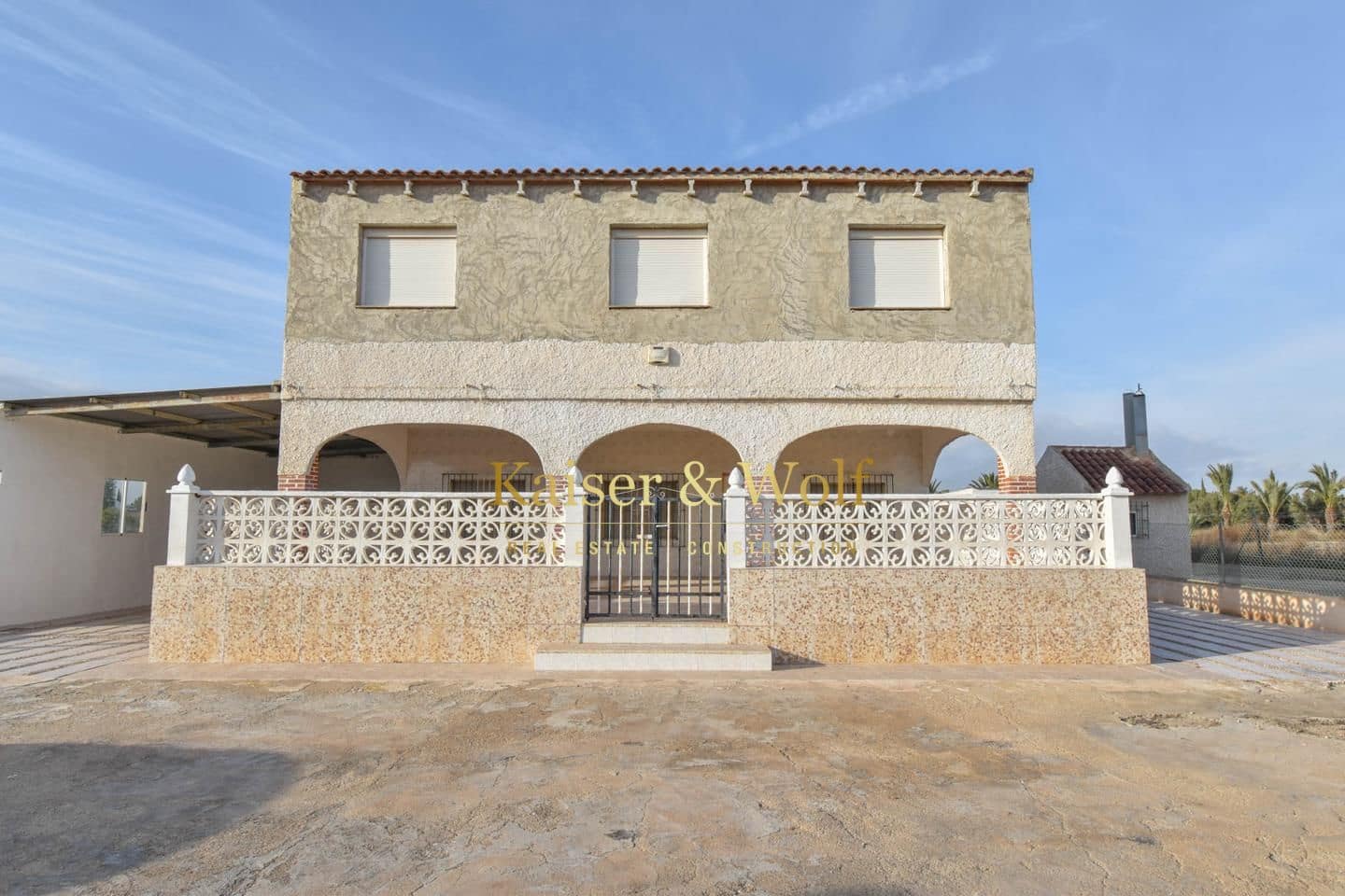 8 soveværelse Villa til salg i Las Bayas med swimmingpool - € 299.000 (Ref: 8140083)