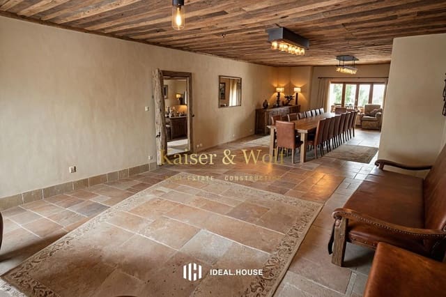 8 soveværelse Villa til salg i Las Bayas, Elche / Elx med swimmingpool - € 299.000 (Ref: 8140083)