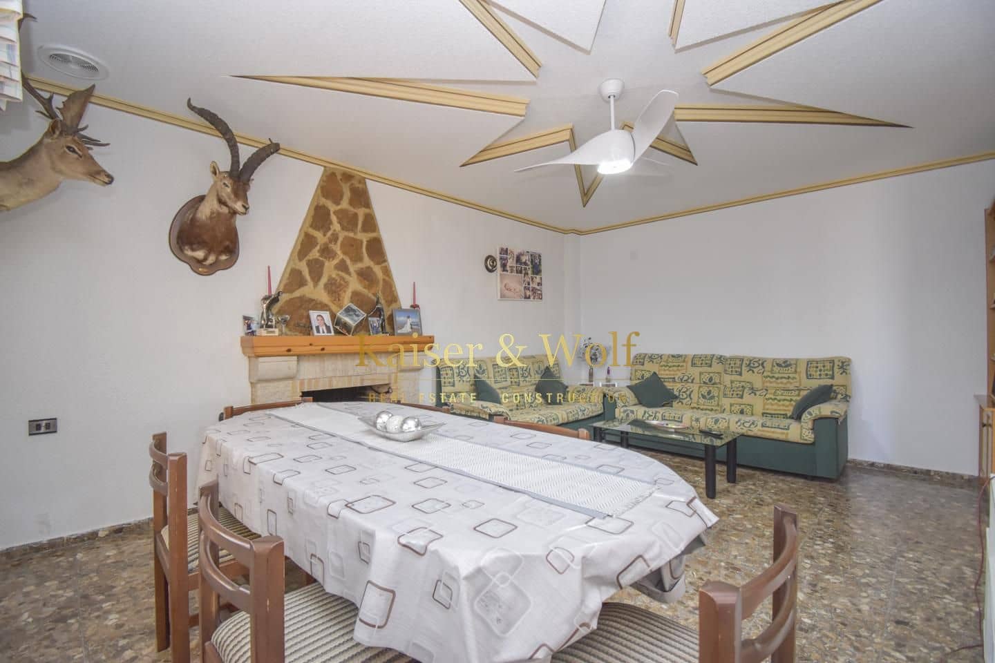 10 slaapkamer Finca/Landhuis te koop in La Hoya met zwembad garage - € 499.000 (Ref: 8167382)