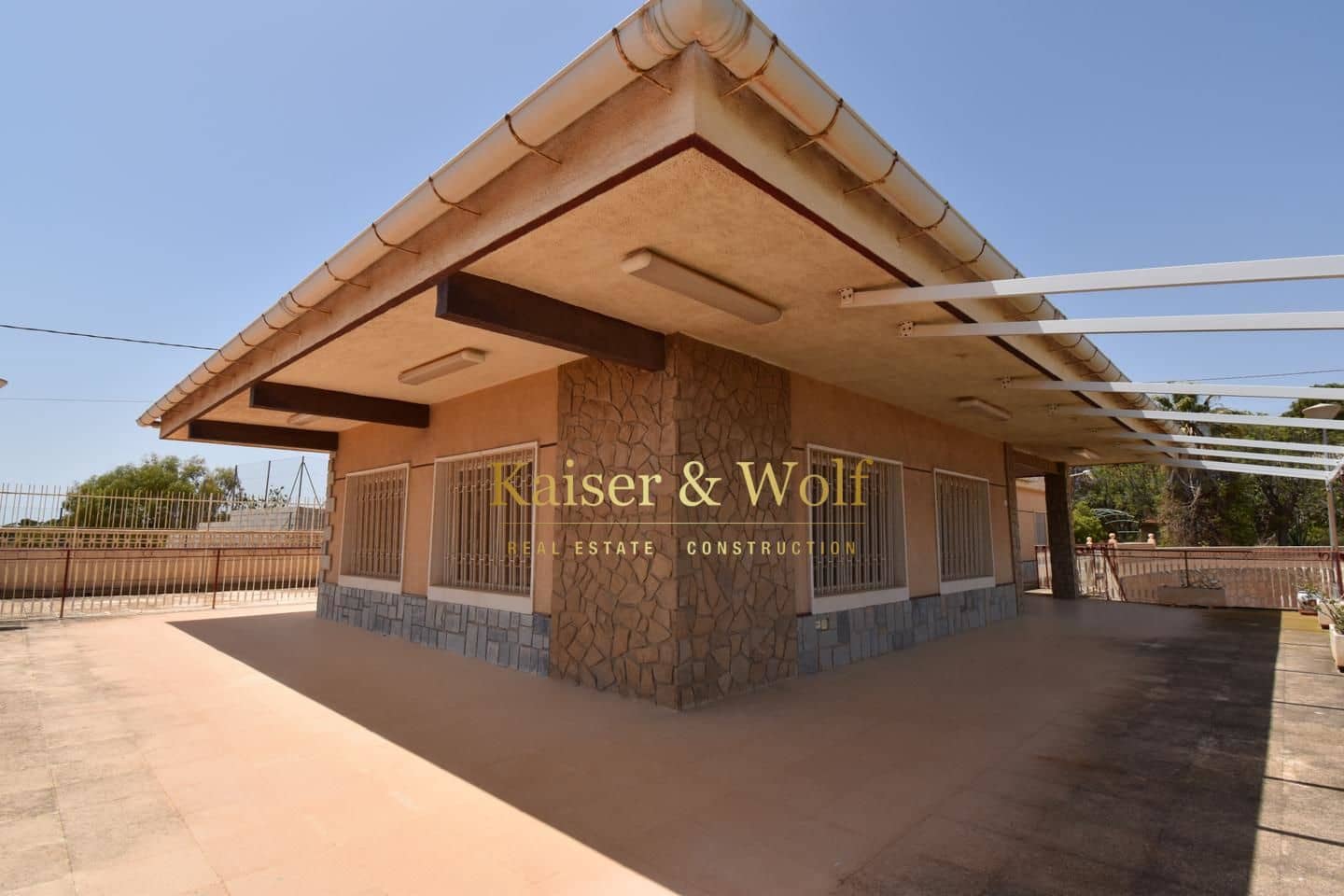 4 soveværelse Villa til salg i Crevillente / Crevillent med swimmingpool garage - € 386.000 (Ref: 8332974)